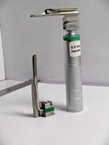 VITRA F.O. Lames de laryngoscope Miller 0 - 2 et poignée |   Laryngoscopes pédiatriques en acier inoxydable de qualité médicale |   CERTIFIÉ CE - Product Image 4