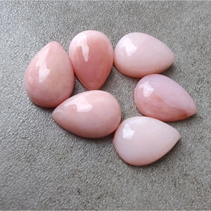 โอปอลสีชมพูธรรมชาติทรงหยดน้ำแบบคาโบชอง, พลอยทรงลูกแพร์หลังแบนปรับขนาดได้, ขัดเงาเรียบเนียน - Product Image 2