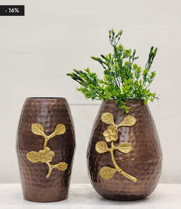 Meilleure vente Vase à fleurs en fer et métal de style côtier moderne Sculpture Design pour la décoration de table de mariage ou de salon à la maison - Product Image 5