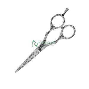 Tijeras de Barbero Plegables de 5.5 Pulgadas con Logotipo Personalizado OEM, Premium, para Diestros, Nuevas, Extra Afiladas, de Acero Inoxidable, Herramienta para Cortar Cabello 30 - Product Image 6