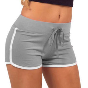 Shorts de yoga sans couture pour femme avec logo personnalisé, taille haute, effet scrunch invisible, rehaussement des fesses, contrôle du ventre, pour la gym et l'entraînement - Product Image 2
