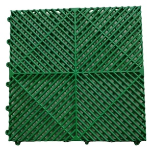 Dalles de sol en plastique multi-usages emboîtables 40x40x1,8 cm pour garage, atelier automobile - Product Image 3