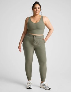 Conjuntos de 2 piezas personalizados True Gray Heather OEM para mujer, leggings de cintura alta midi sin costuras externas, nuevos y con cintura cruzada. - Product Image 1