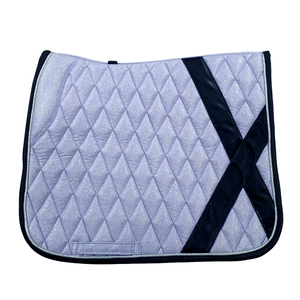 Tapis de selle d'équitation de dressage GP en coton matelassé de qualité supérieure, durable, avec paillettes, rembourrage en polyester 18 mm, pour chevaux anglais - Product Image 5