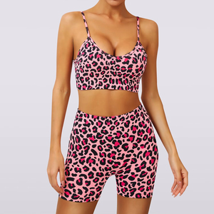 Conjunto de Shorts y Sujetador Deportivo para Mujer de Alta Calidad, Ropa de Yoga y Gimnasio, Logotipo Frontal, Transpirable, Soporte Medio, Color y Talla Personalizables OEM - Product Image 5