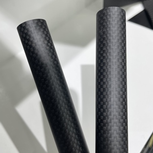 Tubos de Fibra de Carbono 3K, Tejido Negro, Forma Redonda, Material Ligero de Alta Resistencia para Aplicaciones Industriales - Product Image 4