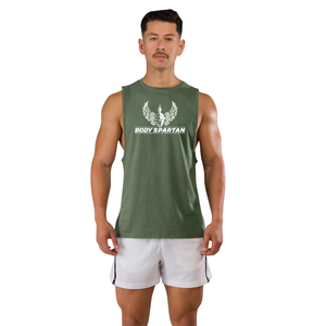Débardeur d'entraînement sans manches vert olive pour homme, léger et respirant, idéal pour la gym et le fitness - Product Image 1