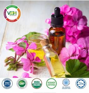 Huile de Géranium de Qualité Supérieure, Huile de Géranium Haute Concentration pour Parfumerie et Cosmétiques, Longue Durée de Vie et Haute Pureté au Meilleur Prix - Product Image 3