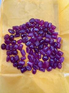 Rubí indio 100% natural de formas y tamaños variados, gema suelta tallada en ovalado, esmeralda, redondo, octágono y facetado. - Product Image 2
