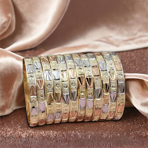 Juego de 12 Brazaletes de Latón Chapados en Oro de 3 Tonos al por Mayor, Brazaletes de Moda para Fiestas - Product Image 2