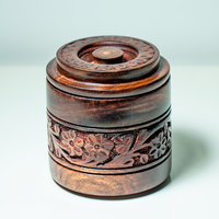 Pot de bougie sculpté en bois fabriqué à la main Design floral avec couvercle Bougeoir à arôme naturel pour la décoration intérieure et les cadeaux