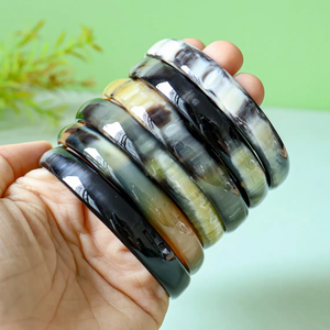 Conjunto de pulseras de 5 colores de cuerno natural de búfalo - un conjunto de 5 piezas de Decor World Expo - Product Image 5