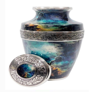 Urne vert-marbré et noire vibrante avec une finition polie haute brillance. Disponible à prix de gros pour un hommage unique. - Product Image 4