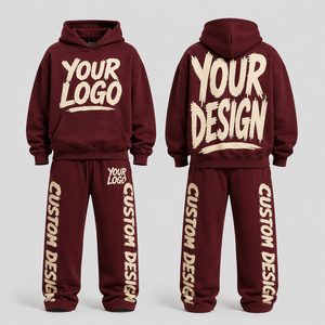 Ensemble survêtement homme personnalisé en coton lourd bordeaux, coupe ample longue avec logo imprimé sur le devant, style streetwear - Product Image 4