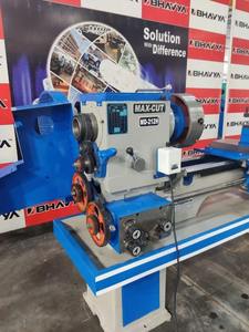 Tour à un seul mandrin extra robuste de 4,5 pieds avec alésage de 52 mm, machine de tournage de précision pour l'usinage industriel en atelier - Product Image 4
