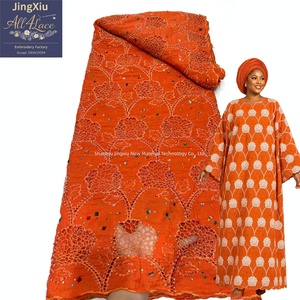 Tissu de dentelle guipure africaine orange de luxe brodé et ajouré avec strass thermocollants pour robe nigériane Aso Ebi Boubou - Product Image 4