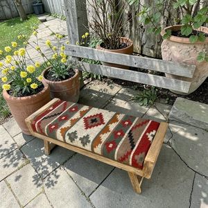 Banco de Yute Kilim Hecho a Mano, Ecológico y Duradero, Banco Otomano Tradicional Cuadrado, Banco de Madera Vintage, Muebles Rústicos para Sala de Estar - Product Image 6