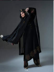 SADIA AUN HUTE COUTURE Saree en soie pour femme - Jardins sous la lune, design Anika Zulfiqar, rose, anti-humidité et séchage rapide - Product Image 1