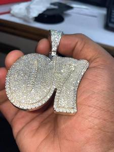 Colgante de Joyería de Lujo con Moissanita VVS de Corte Brillante Redondo, Chapado en Rodio, con Diseño de Número, Estilo Iced Out para Fiestas - Product Image 2
