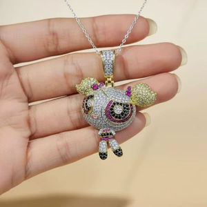 Colgante de Chica de Dibujos Animados con Incrustaciones de Diamantes CZ Chapado en Oro, Colgante de Personaje, Amuleto para Collar de Hip Hop, Joyería de Estilo Anime Adorable - Product Image 3