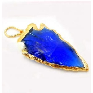 Derniers pendentifs en verre électroplaqué bleu en forme de pointe de flèche, tendance mode, pendentifs unisexes en verre coloré - Product Image 1