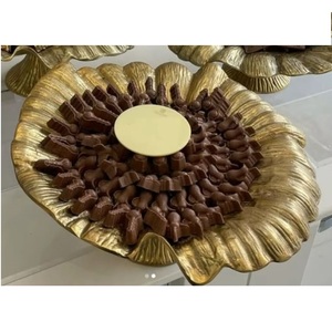 Bandeja de Servicio Metálica Hecha a Mano y Personalizable para Decoración de Mesa en Cocina, Catering, Desayuno, Restaurante, Cafetería y Hogar - Product Image 3