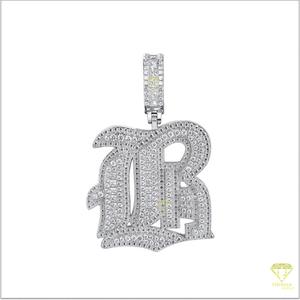 จี้เพชรโมอิสซาไนต์แบบ Iced Out "DR" สร้อยคอฮิปฮอปแบบมีประกายระยิบระยับ สร้อยทองคำ  เครื่องประดับสุดหรู - Product Image 5