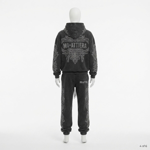 Conjunto de Sudadera con Capucha y Pantalones Jogger Personalizados con Pedrería, de Algodón Lavado y Felpa, Dos Piezas, Estilo Urbano, Venta al Por Mayor OEM - Product Image 4