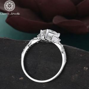 แหวนหมั้นประดับเพชรโมอิสซาไนต์ทรงคุชชั่นจาก Charm Jewells เงินแท้ 925 ชุบโรเดียม ประดับแบบหนามเตย ดีไซน์โรแมนติกคลาสสิกสำหรับผู้หญิง ได้รับการรับรองจาก IGI - Product Image 5