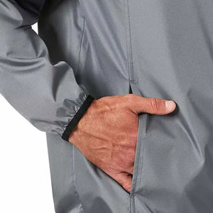 Chaqueta cortavientos de lluvia con cuello levantado para hombre de diseño, chaqueta de lluvia deportiva impermeable de alta calidad para Primavera en oferta - Product Image 4