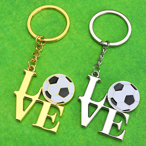 Llavero con Tema de Fútbol de Aleación de Zinc con Impresión Láser, Diseño Moderno, Regalo Promocional y Tendencia de Moda para el Día de San Valentín - Product Image 1