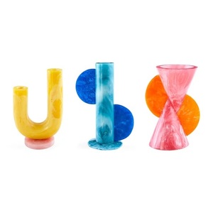Vase en résine jaune en forme de lettre U, écologique, décoration artistique pour la maison, artisanat personnalisé MOON RISE CRAFT - Product Image 4