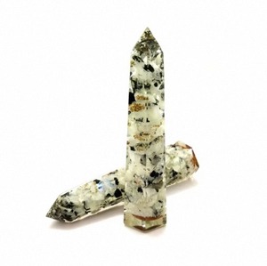 Obelisco de Orgonita con Piedra Lunar Arcoíris Serena, Hecho a Mano en India, Piedras Semipreciosas Naturales, Decoración Feng Shui para el Hogar - Product Image 3