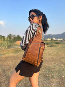 Nouveau Style fait à la main en cuir crunch pleine fleur Style Vintage unisexe fronde poitrine fait Unique Triangle Messenger utilitaire croix sacs - Product Image 2