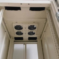 Armoire de serveur et de réseautage pour centre de données, avec porte frontale perforée incurvée haute densité, fabriquée en usine selon les normes ISO chinoises