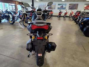 VENTAS RÁPIDAS 2022 Yamahas TMAX 560 ABS TECH MAX - Product Image 2