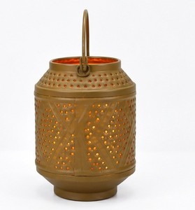 Premium marocain métal creux indien fabriqué à la main lanterne Mini décoration de la maison européenne chauffe-plat bougeoir lanterne de mariage - Product Image 4