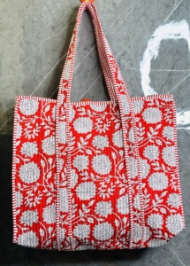 Red & White Floral <b>Tote</b> Bag | Handmade Quilted Cotton Shoulder Bag | Large Everyday Shopping Bag For Women's <b>Travel</b> <b>Tote</b> Bag - Product Image 4
