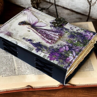 Livre de Sorcellerie Classique Fait Main en Cuir avec Motifs de Fleurs de Lavande, Grimoire des Ombres avec Serrure, Journal de Lecture Magique Wiccan Pagan