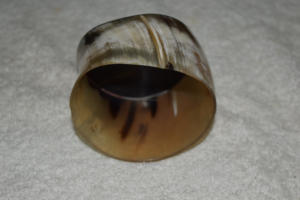 Vaso de Cuerno Pulido Hecho a Mano para Agua, Jugos, Cócteles, Uso en Bares, Ligero, Clásico, Natural, Náutico, Animal, Ecológico - Product Image 3