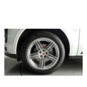 Porsche Macan 2.0 2019 con 83,322 km, Asientos de Cuero, Volante a la Izquierda, Cámara Trasera - Product Image 5