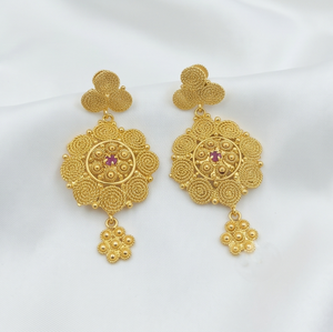 Divyoro ต่างหูทองเหลืองชุบทอง22K สำหรับงานเลี้ยงแต่งงาน - Product Image 1