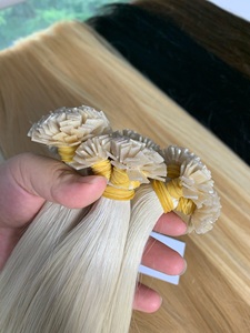 Extensions de Cheveux Naturels de Qualité Luxe 100% Vierge Vietnamiennes Super Double Drawn Pré-Collées avec Brillance Naturelle et Ondulations - Product Image 6