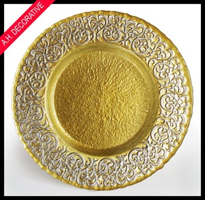 Sottopiatto Classico in Metallo Dorato con Centro Martellato e Bordo Liscio Elegante, Piatto Decorativo per Cene Raffinate ed Eventi di Lusso - Product Image 2