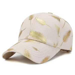 Gorra de Béisbol Unisex con Estampado de Plumas Doradas, Transpirable, de Poliéster, Talla Ajustable, Informal, para Primavera/Verano - Product Image 2