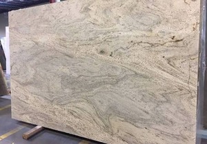 Dalles de granit naturel crème Millennium, motifs crème et beige, les plus vendues, pour revêtements de sol et murs de cuisine, disponibles à la vente. - Product Image 5