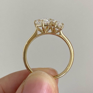 Bague de fiançailles en or jaune 10K massif avec deux pierres de moissanite taille poire marquise, bague Toi et Moi, cadeau d'anniversaire pour femme - Product Image 4
