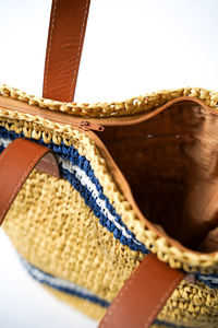 Sac à main tendance en macramé fait main pour femme – Style bohème avant-gardiste, durable avec fermeture éclair, idéal pour les festivals de musique et l'été - Product Image 3