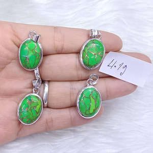 Colgantes de Turquesa Verde Natural y Dijes de Plata de Ley 925, Joyería al Por Mayor - Product Image 1