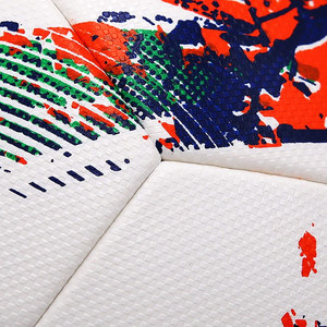 Ballons de football de qualité professionnelle, fabriqués par un fabricant professionnel, taille et poids officiels, en gros. - Product Image 6